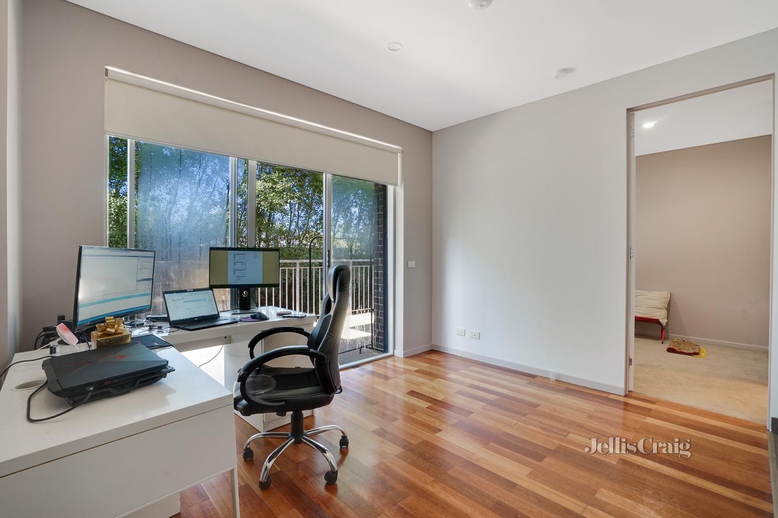 15/210 Normanby Road, Notting Hill image 1
