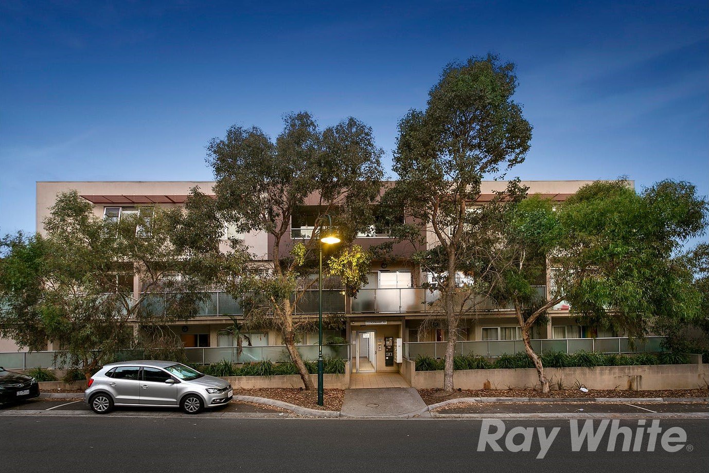 15/213 Normanby Road, Notting Hill image 10