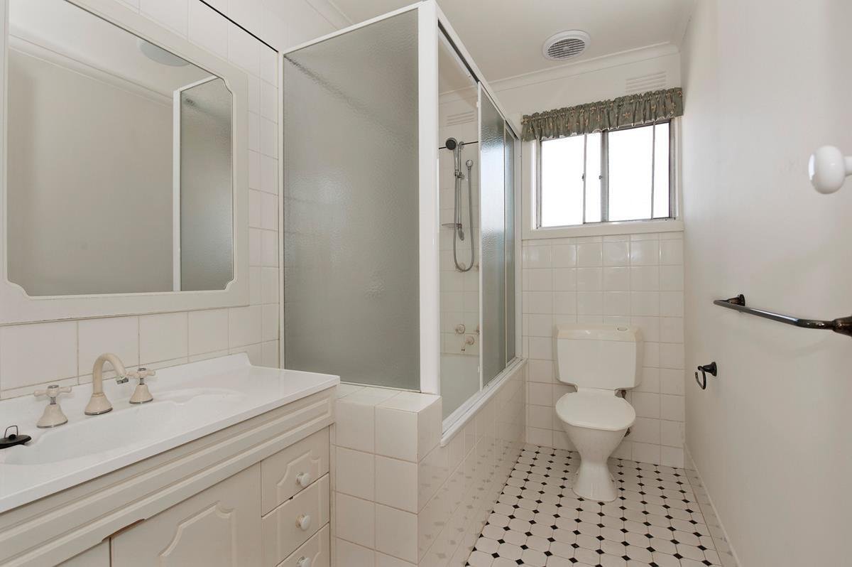 15/24 Elphin Grove, Hawthorn image 3