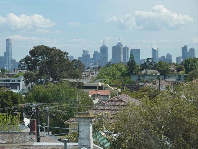 15/24 Elphin Grove, Hawthorn image 6