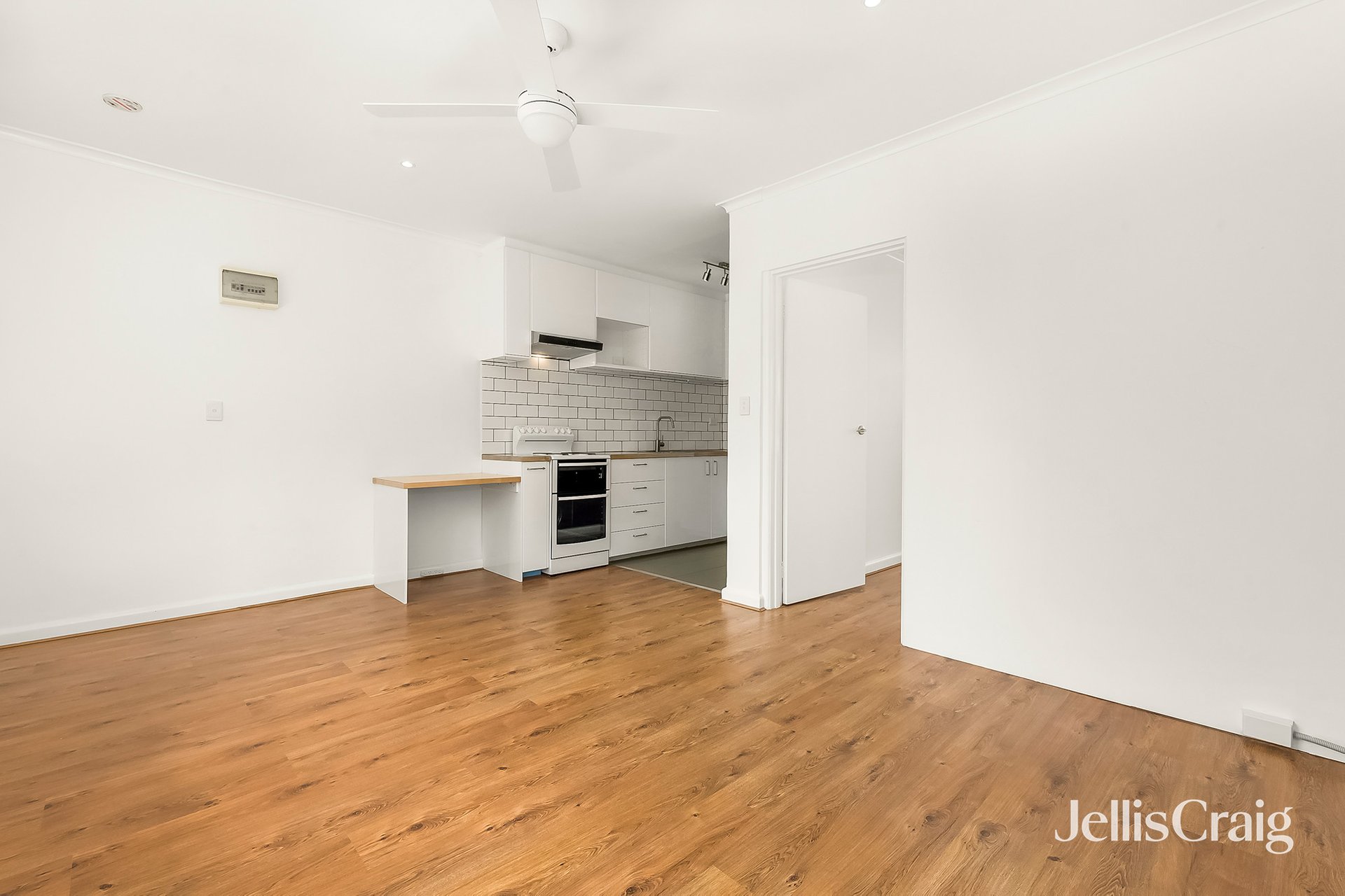15/278 Barkly Street, Elwood image 6