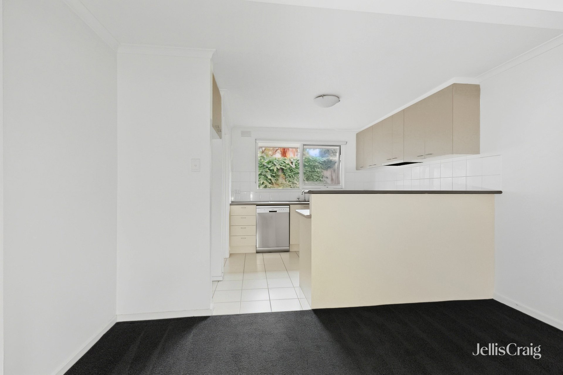 15/284 Barkers Road, Hawthorn image 5