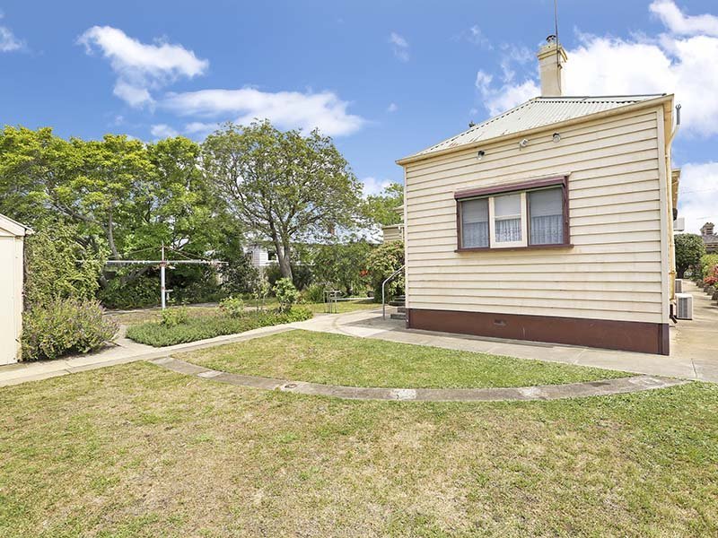 153 Bellerine Street, Geelong image 9