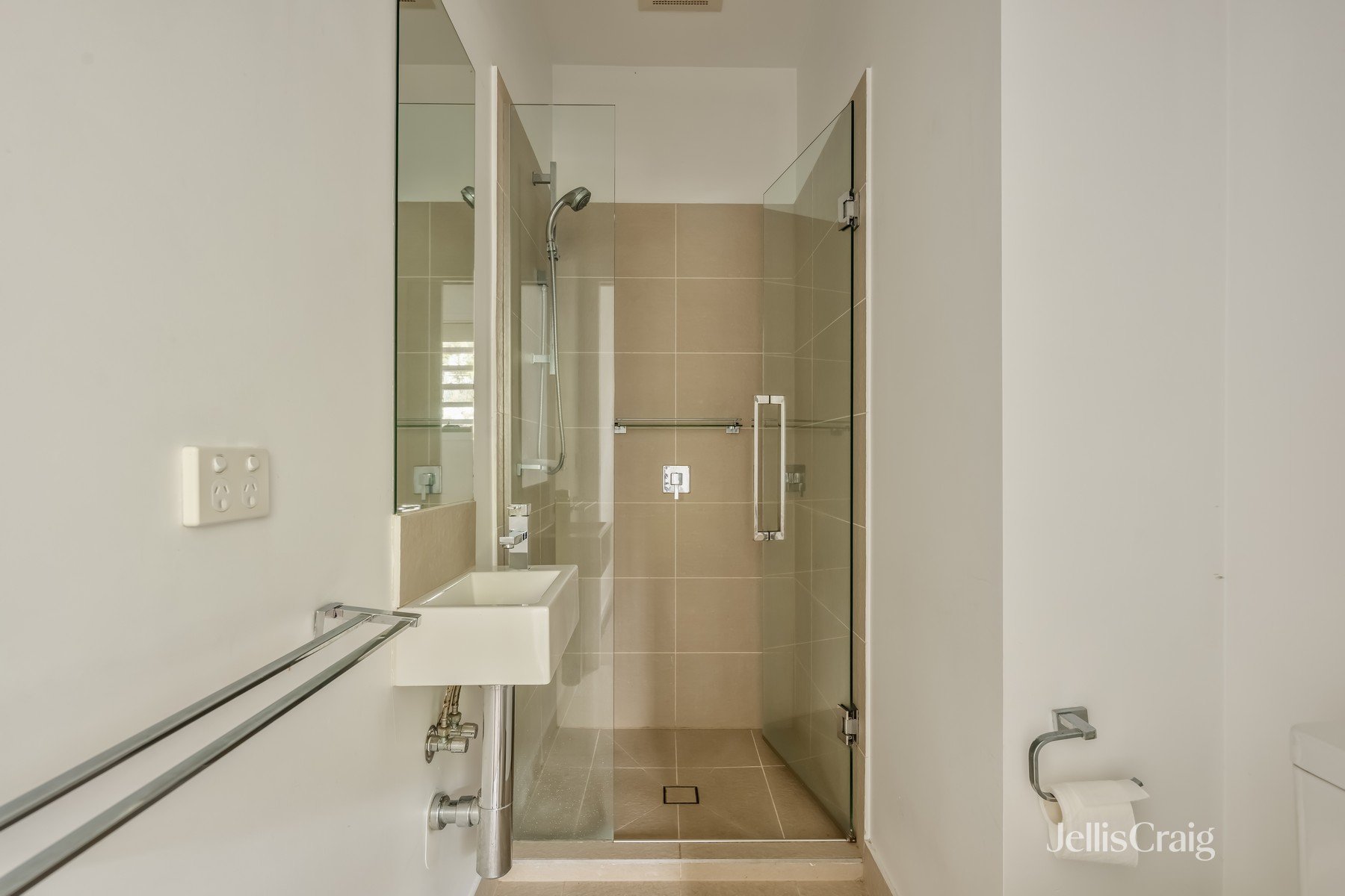 1/53 Gadd Street, Northcote image 5