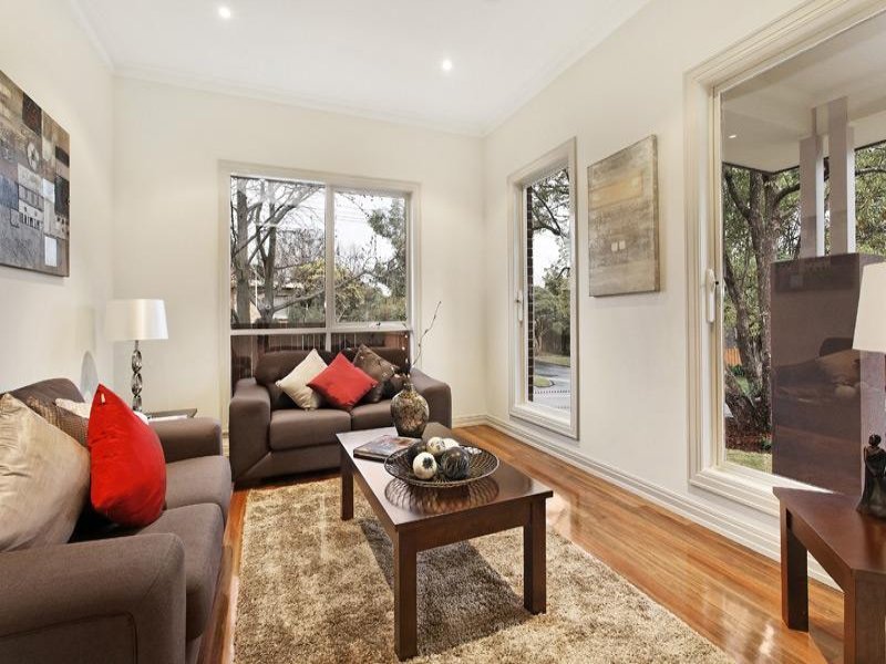 1/53 Hosken Street, Balwyn North image 2