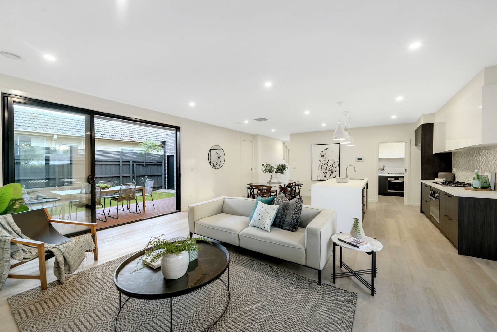 1/53 Mawby Road, Bentleigh East image 2