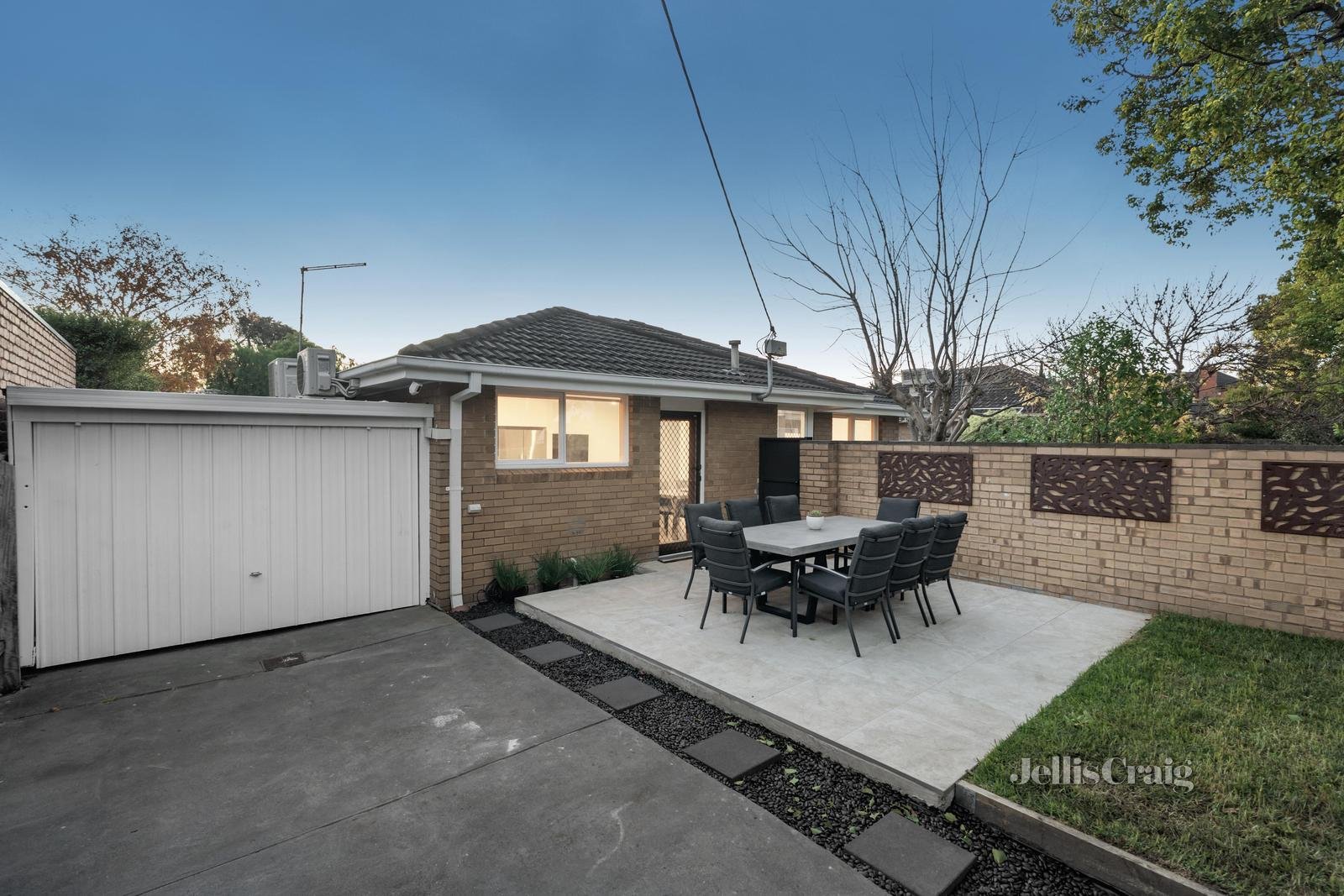 1/53 Roslyn Street, Brighton image 5