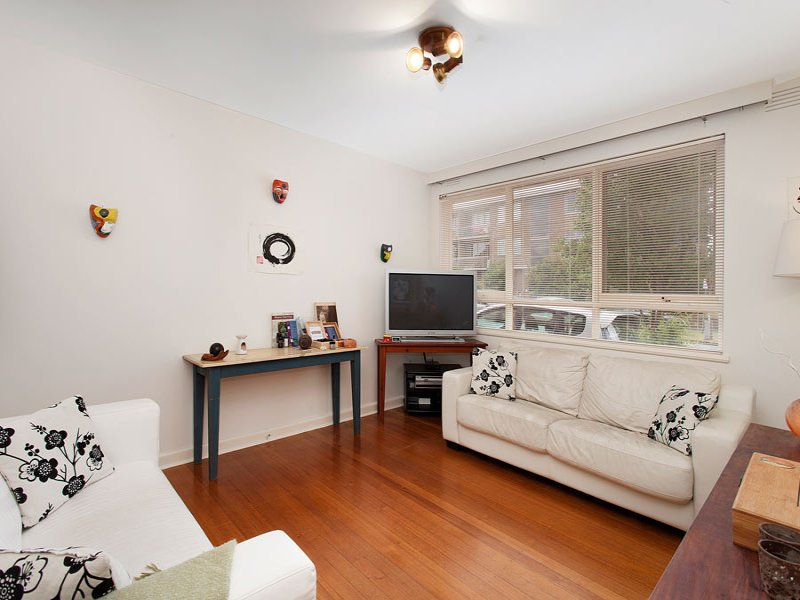 1/53 Tennyson Street, Elwood image 5