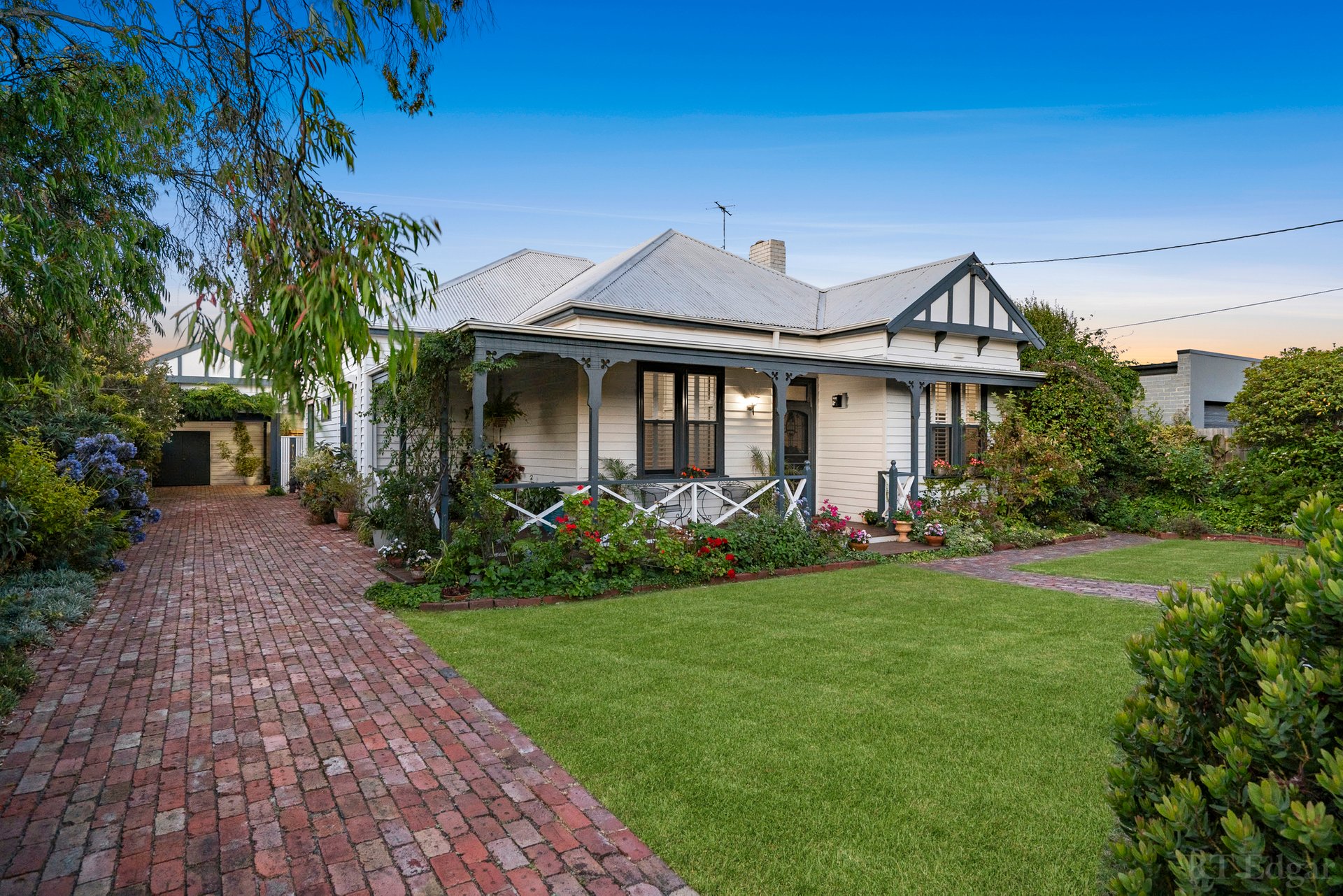 Property Gallery Thumbnail 3