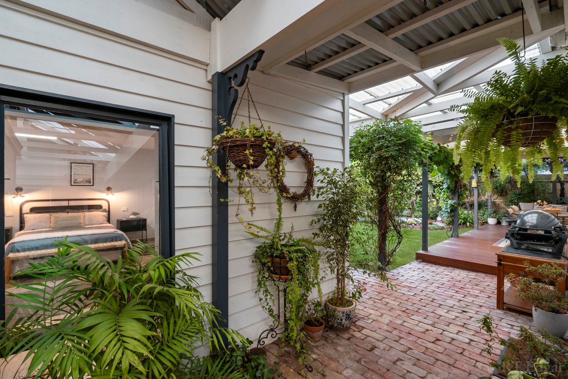 Property Gallery Thumbnail 18