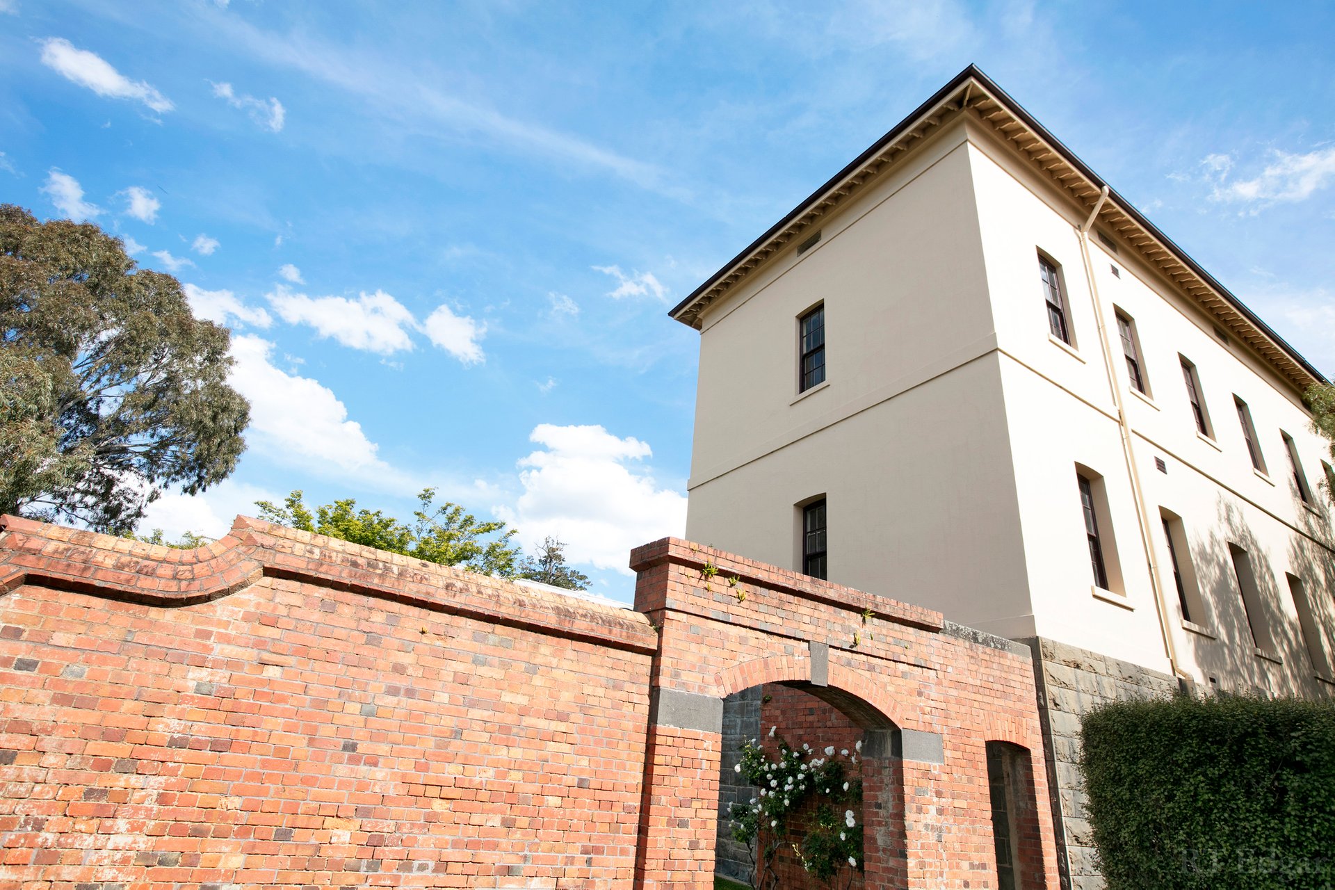 Property Gallery - Main Image