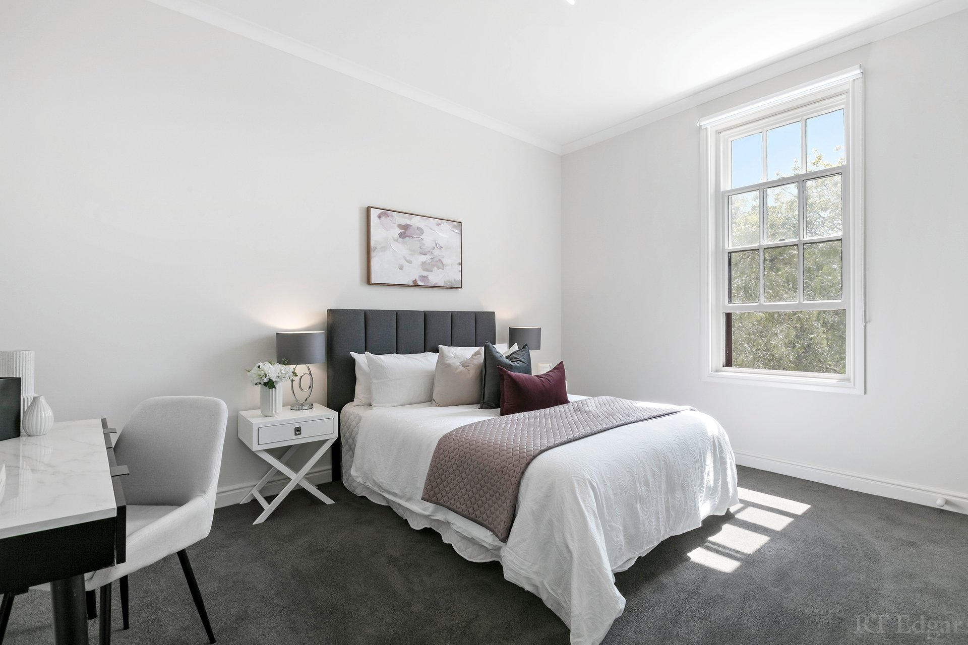 Property Gallery Thumbnail 6