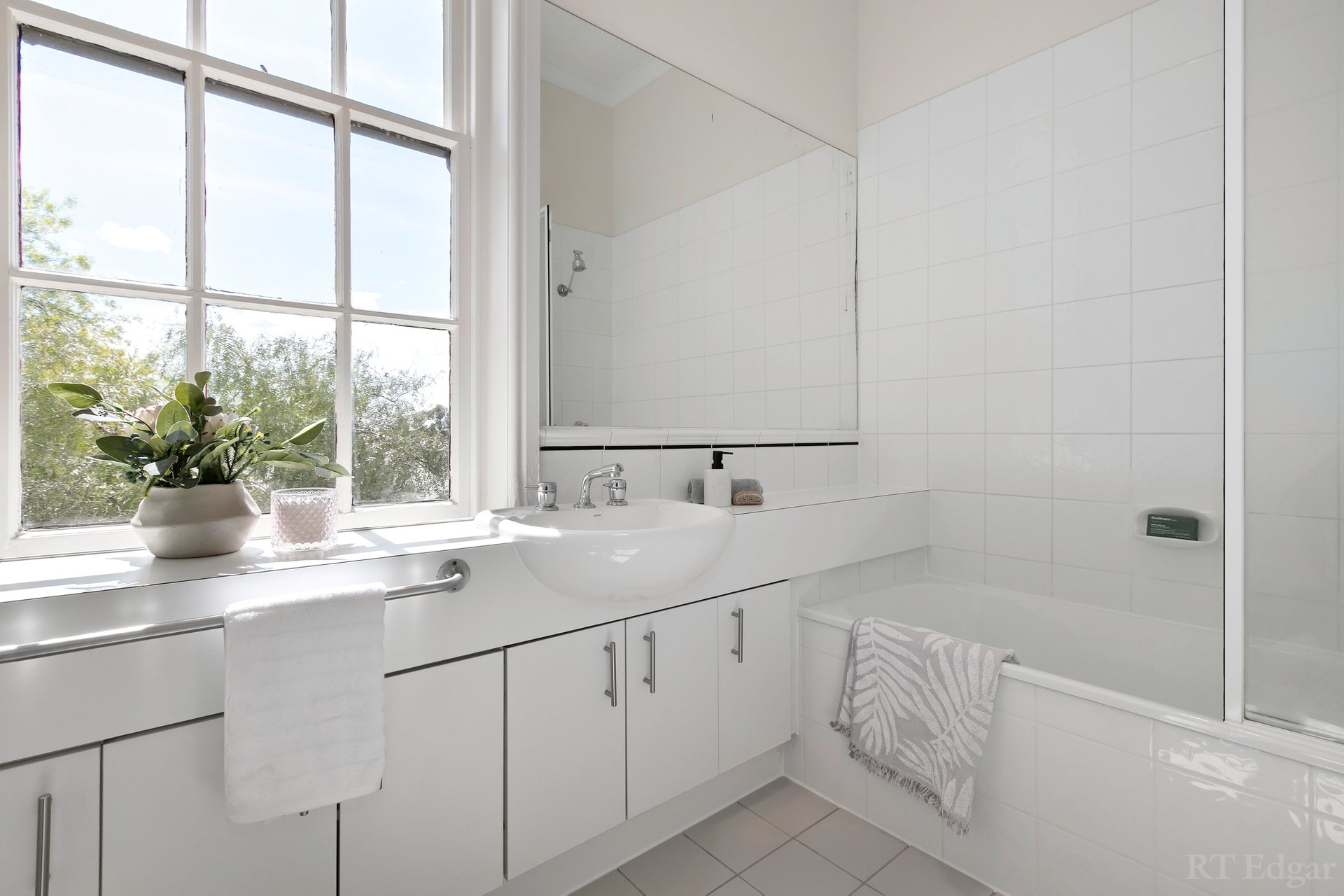 Property Gallery Thumbnail 7