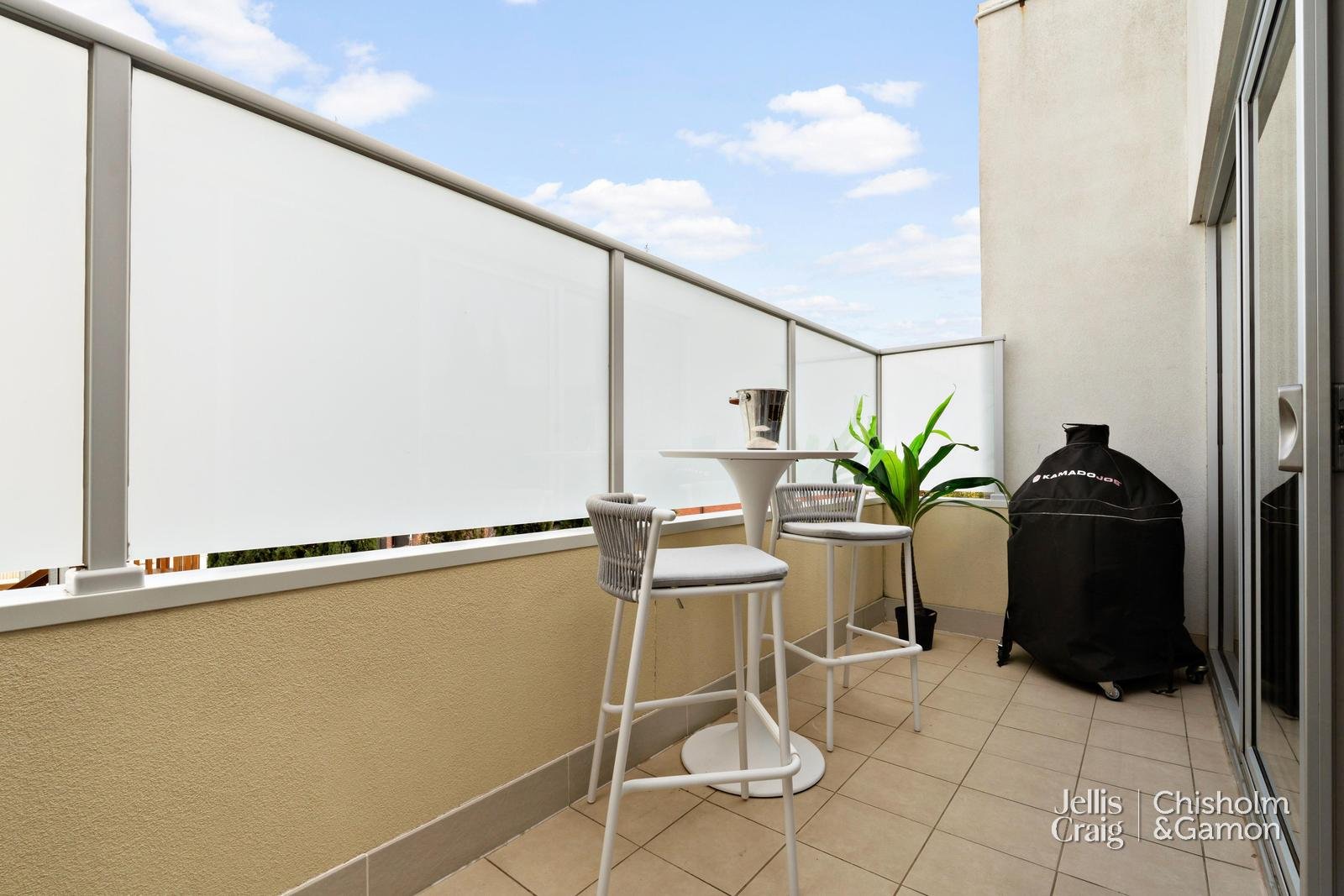 15/30 Docker Street, Elwood image 5