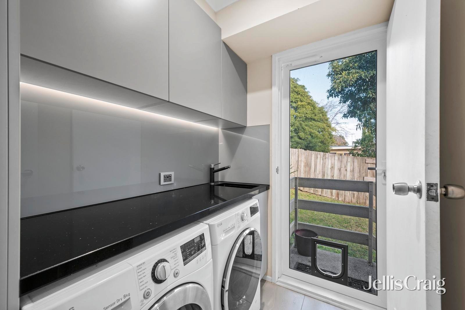 15/30A Forest Road, Ferntree&nbsp;Gully image 10