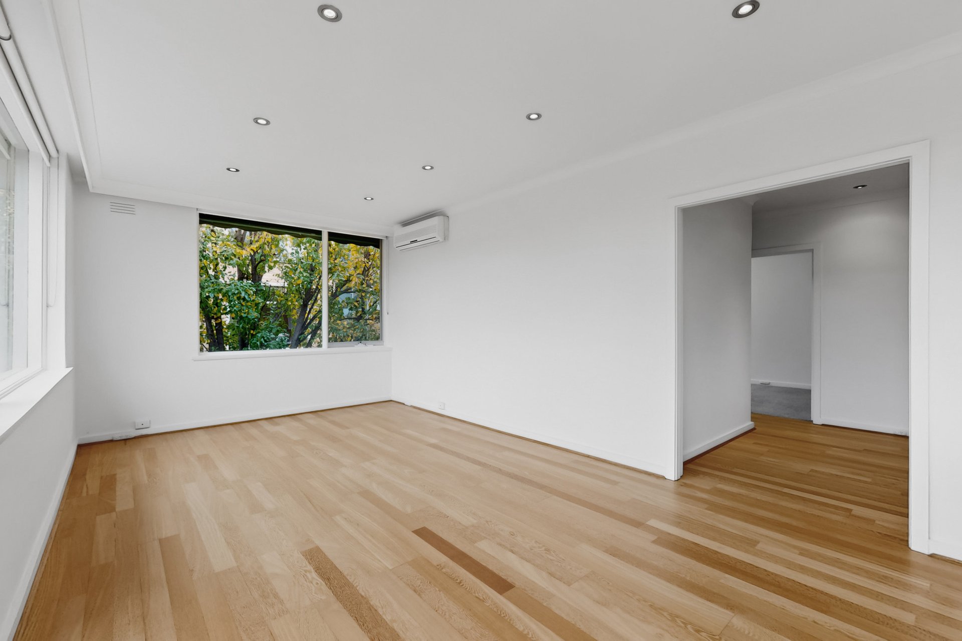 15/31 Dickens Street, Elwood image 3