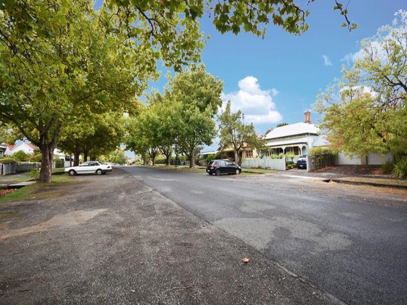 15/318 Lyons Street, Ballarat Central image 2