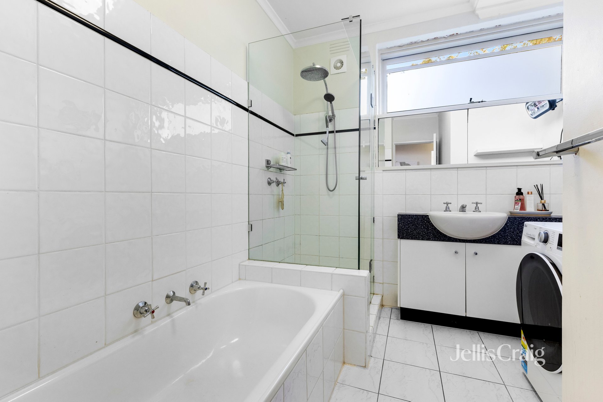 15/36-38 Elphin Grove, Hawthorn image 5