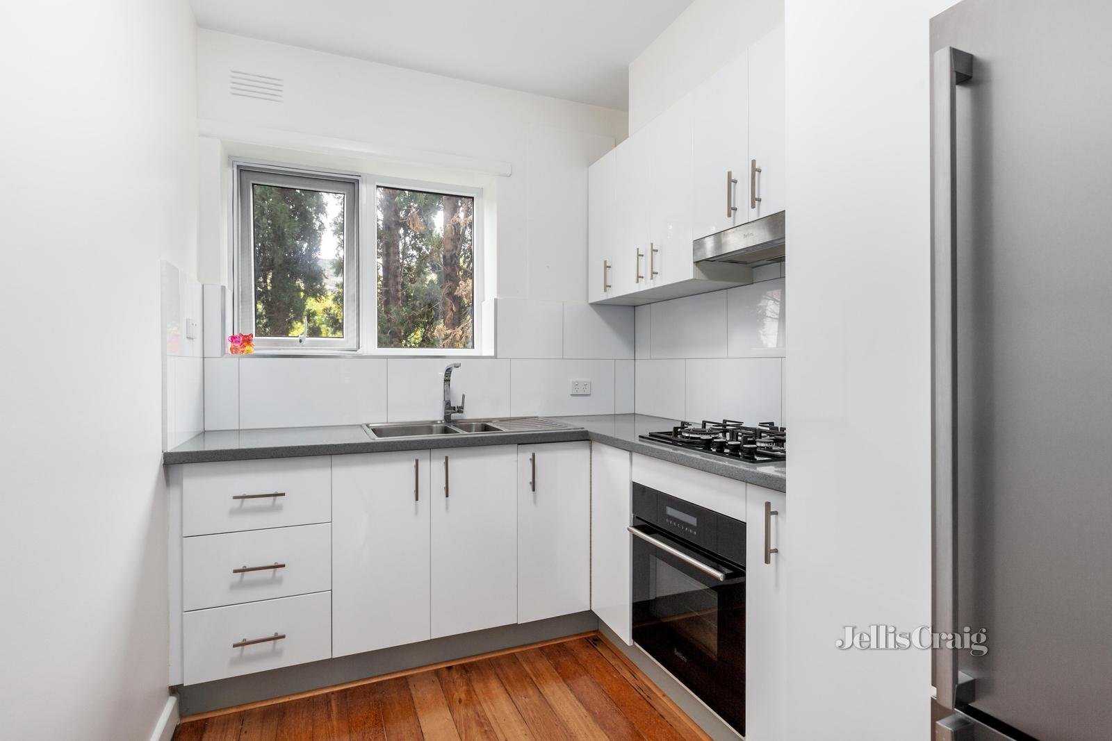 15/36 Cromwell Road, South Yarra image 3