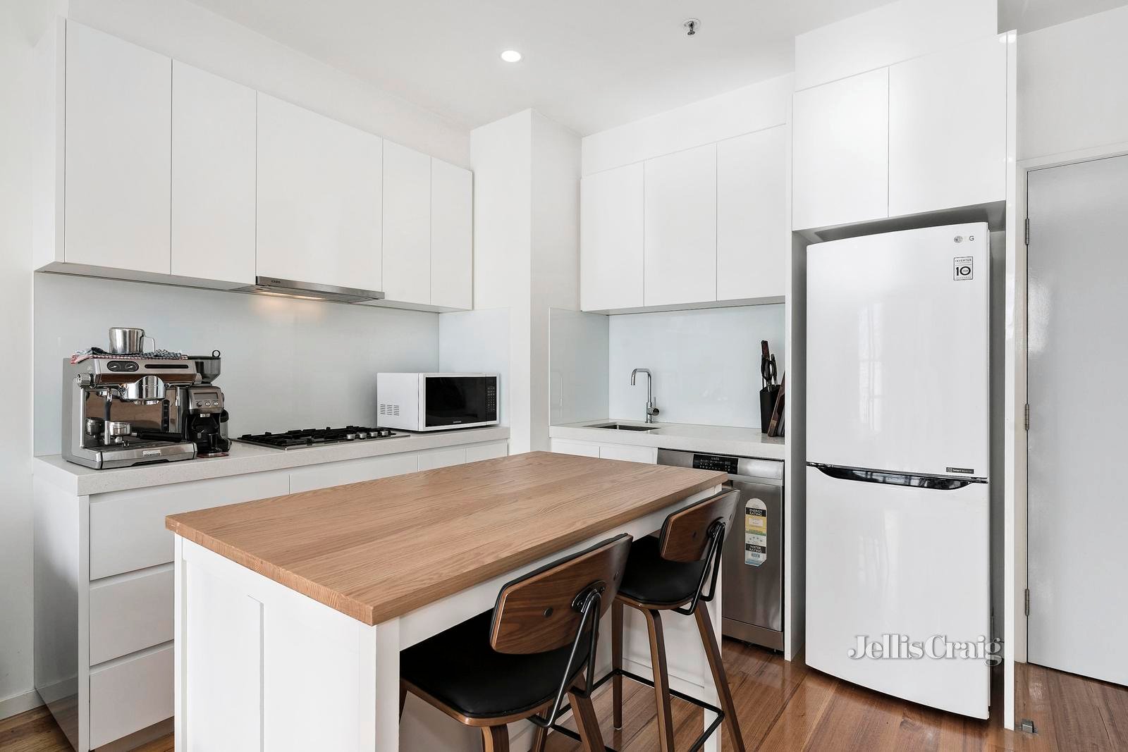 15/366 Pascoe Vale Road, Strathmore image 3