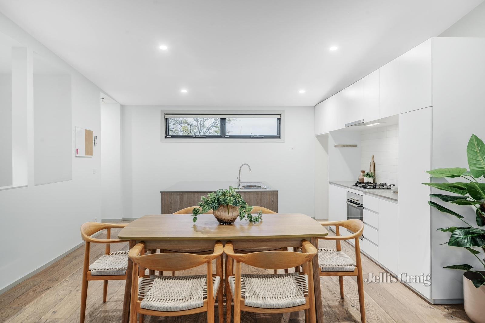 15/37 William Street, Ringwood image 4