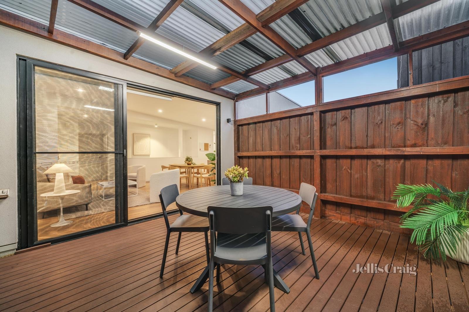 15/37 William Street, Ringwood image 11