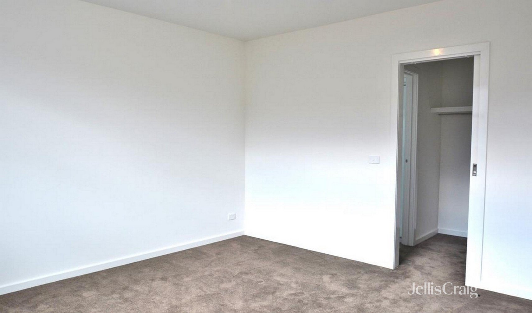 15/4-6 Winifred Street, Essendon image 3