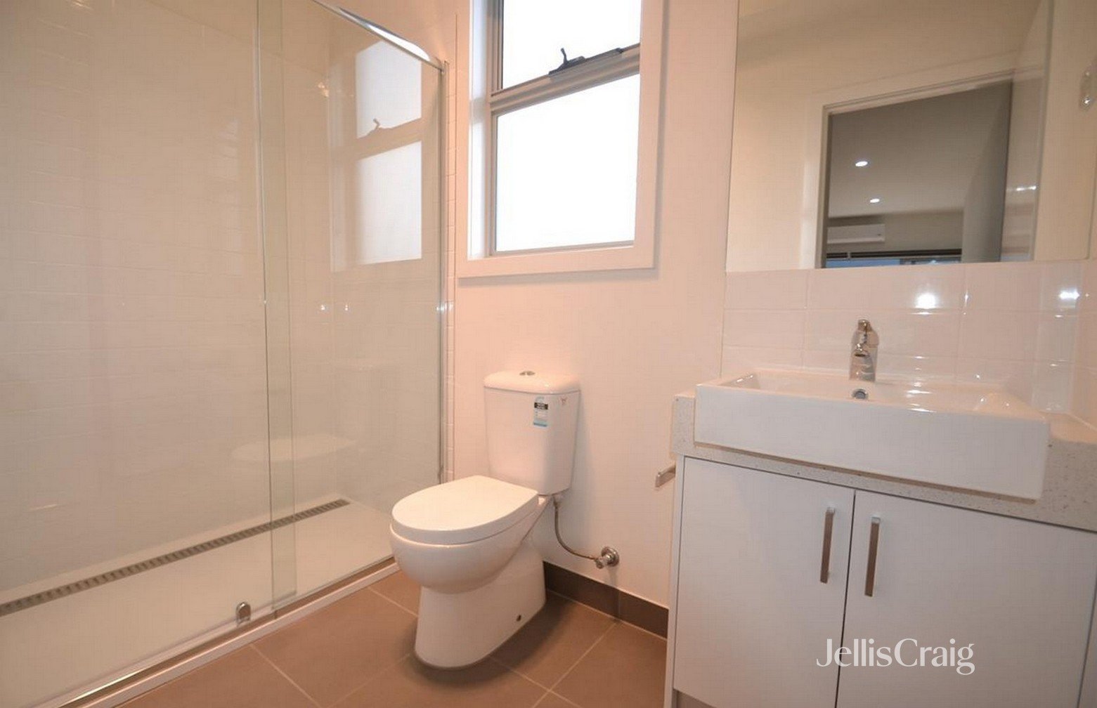 15/4-6 Winifred Street, Essendon image 5