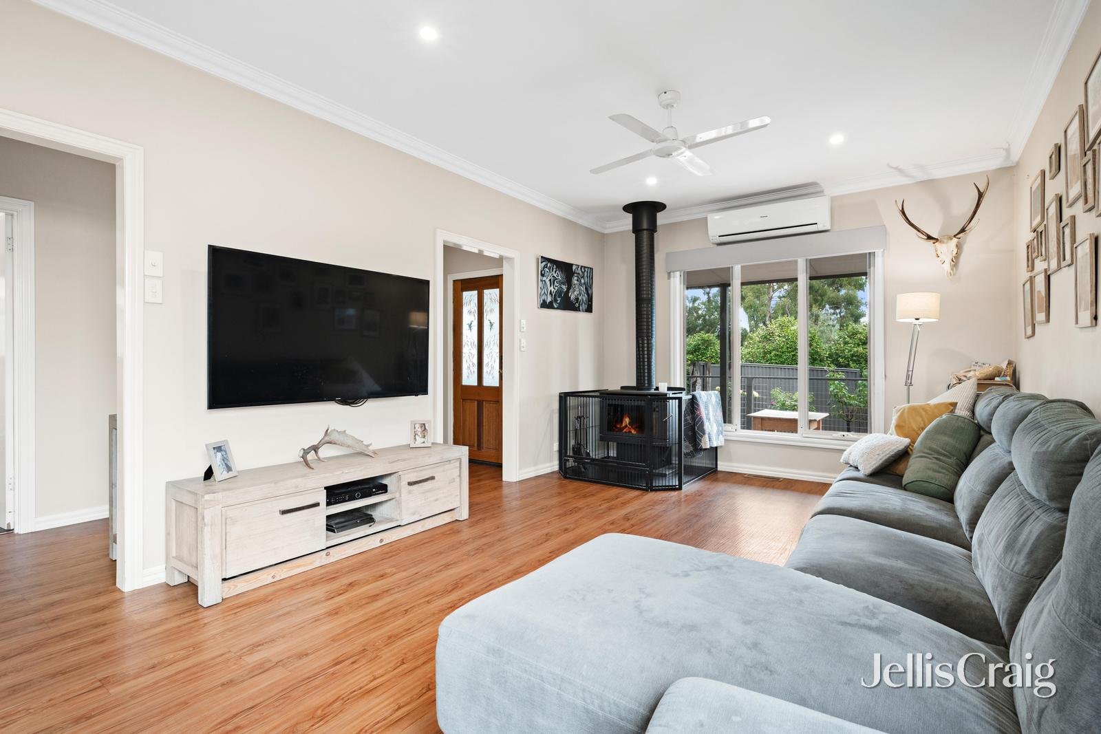 154 Hereford Road, Lilydale image 2