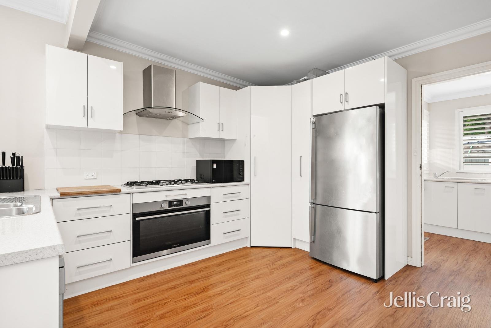 154 Hereford Road, Lilydale image 3