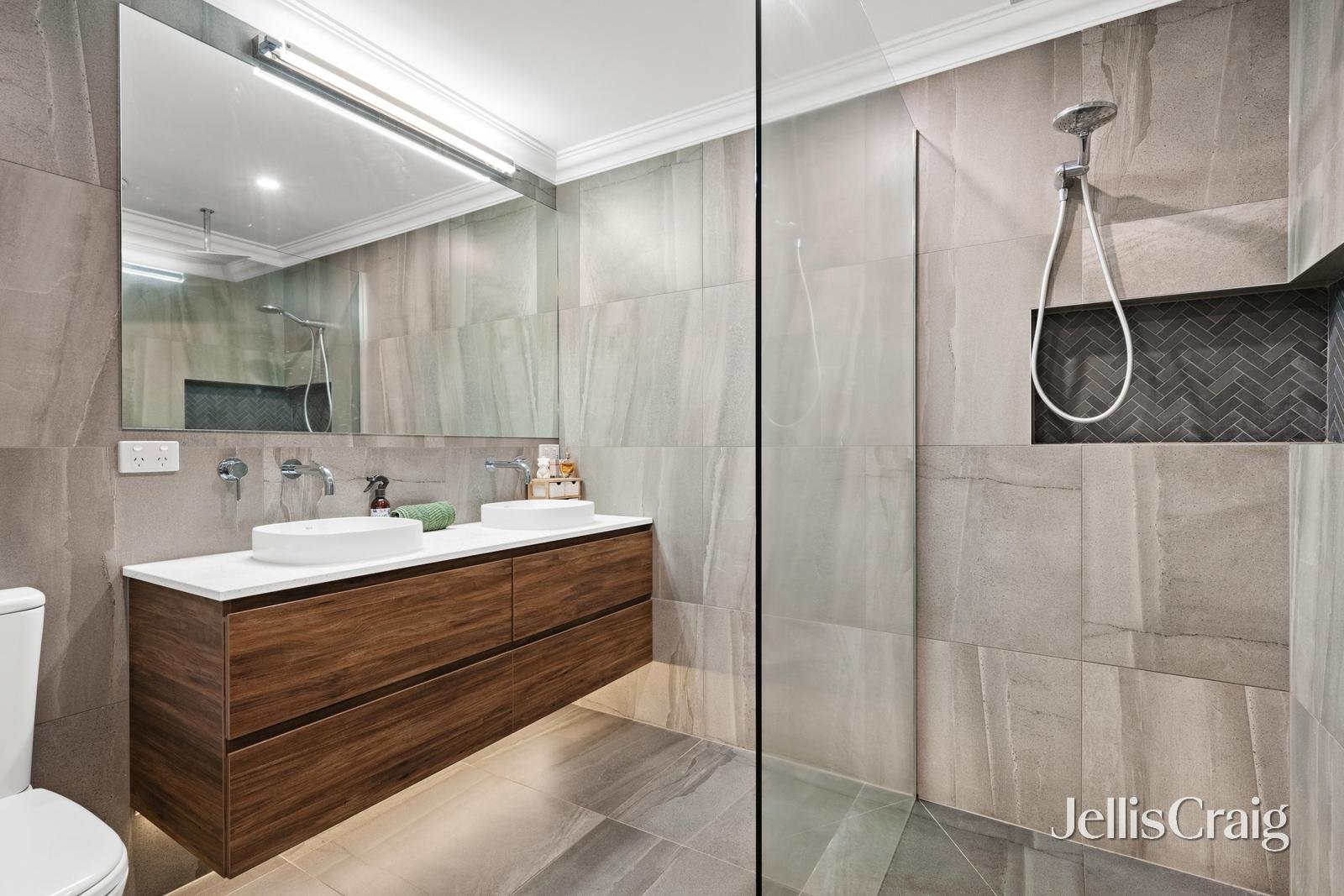 154 Hereford Road, Lilydale image 6
