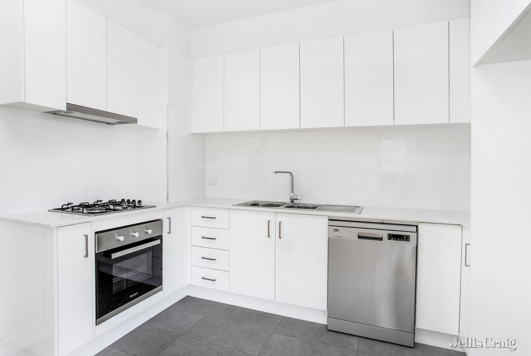 1/54 Lambeth Street, Kensington image 2
