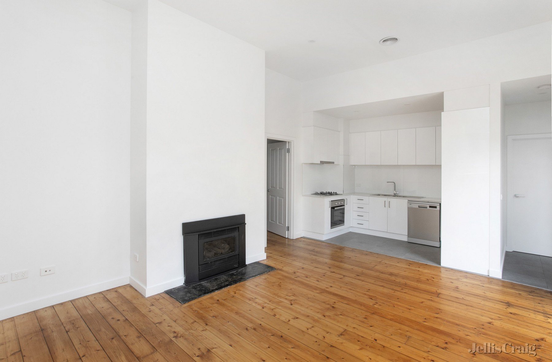 1/54 Lambeth Street, Kensington image 3