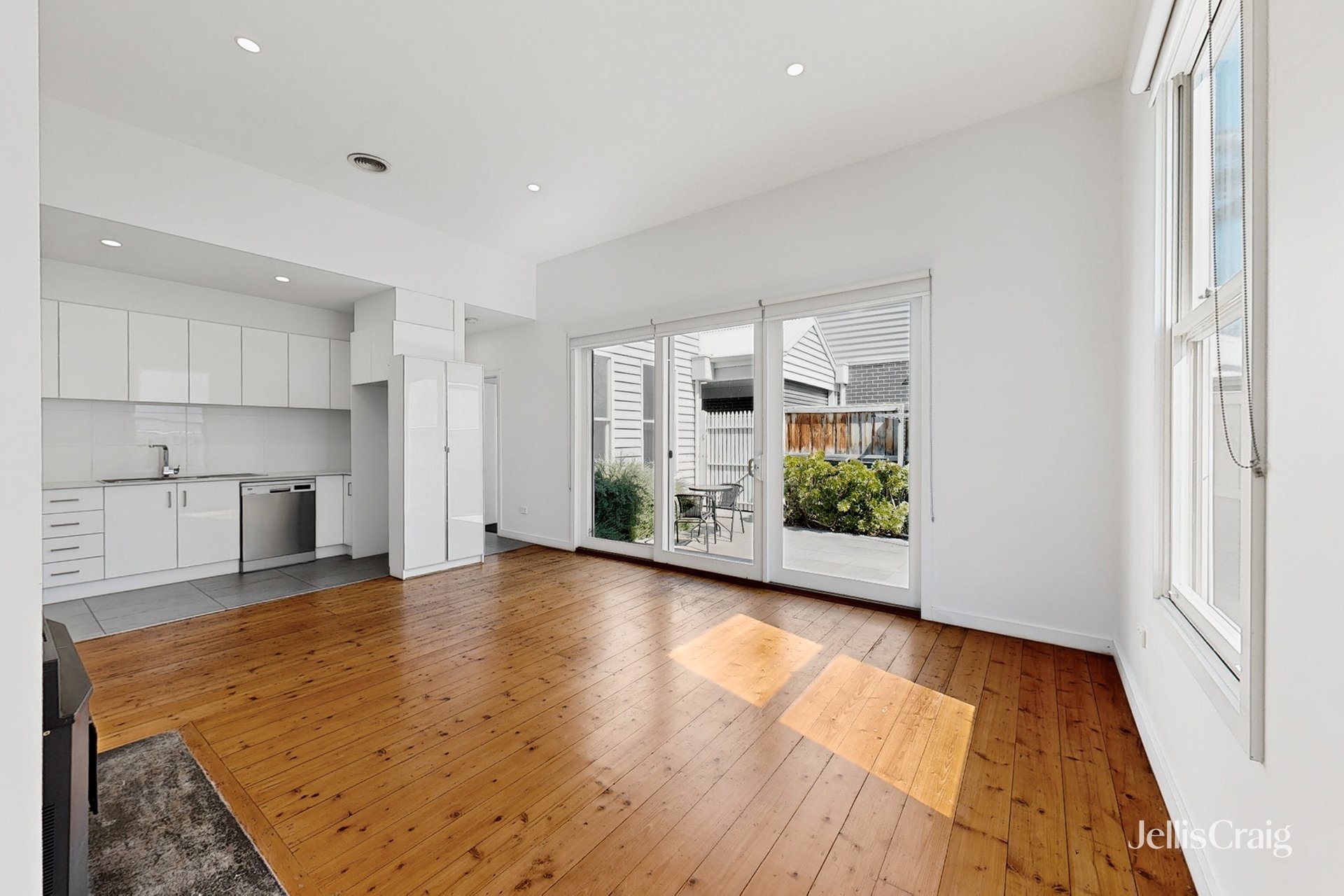 1/54 Lambeth Street, Kensington image 4
