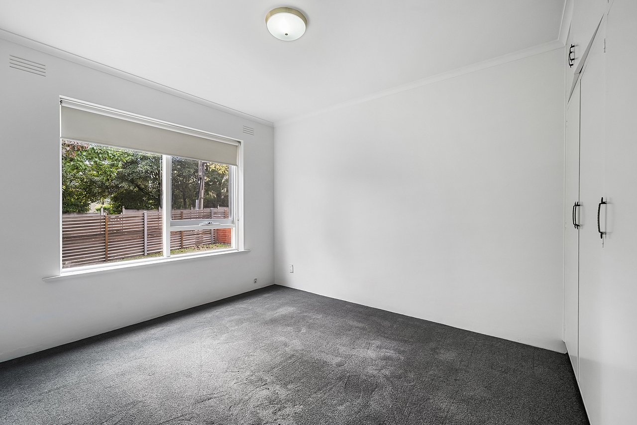 1/54 Liddiard Street, Hawthorn image 5