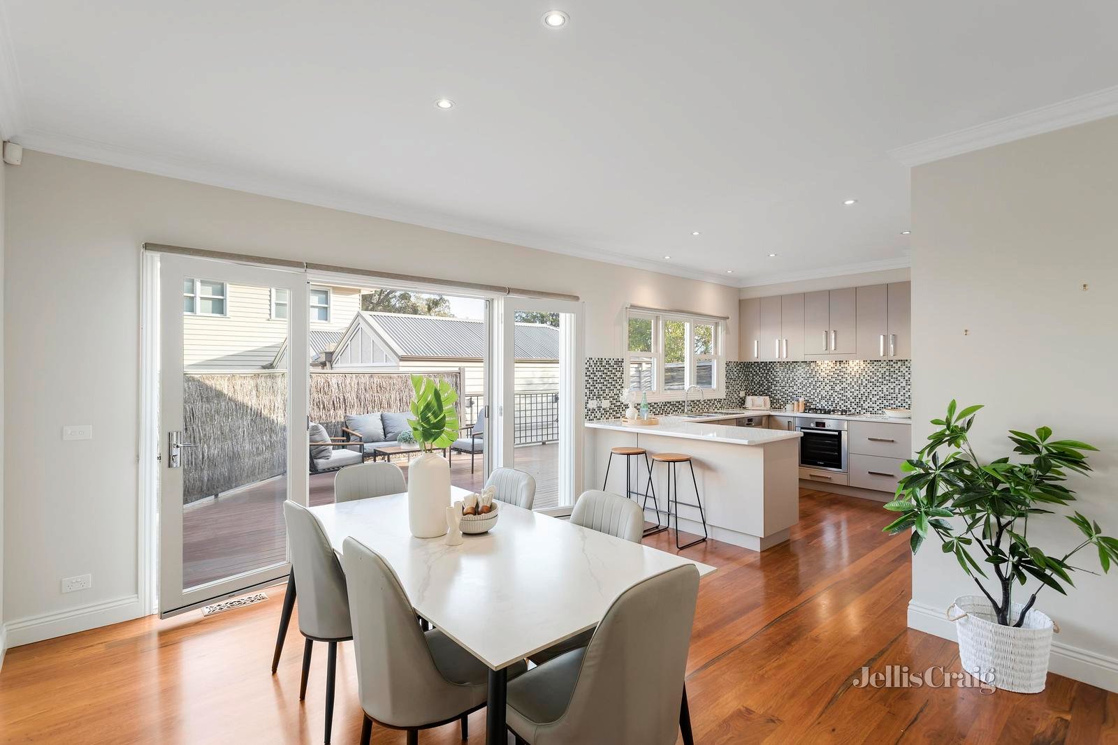 1/54 Luckie Street, Nunawading image 2