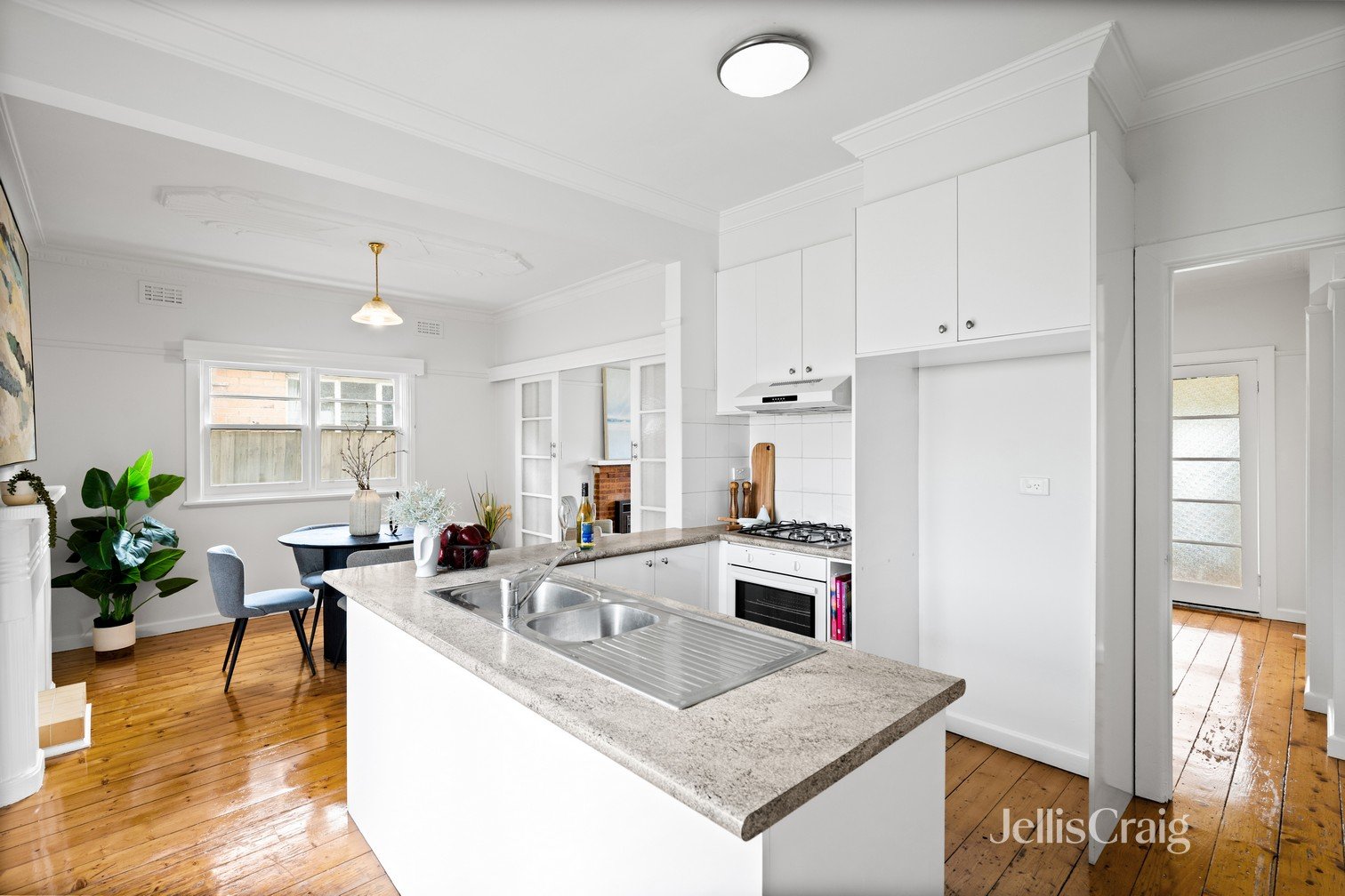 154 Roberts Street, Yarraville image 4