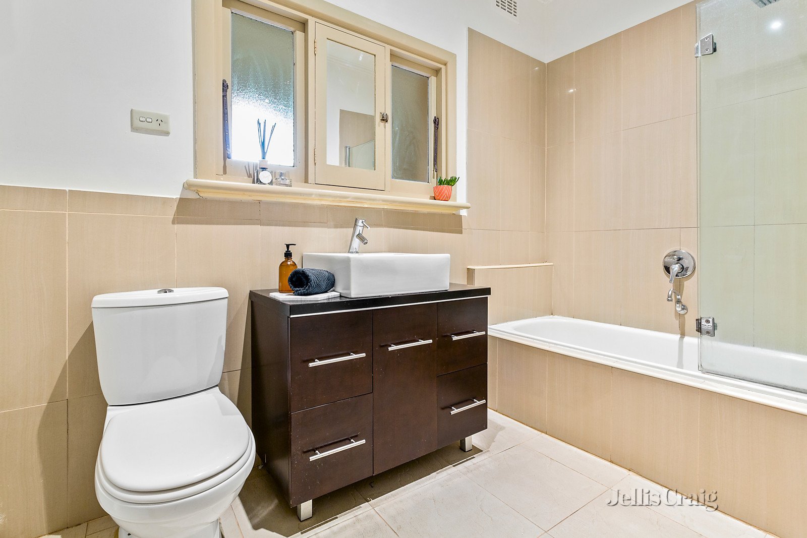 1/54 St Andrews Avenue, Rosanna image 8