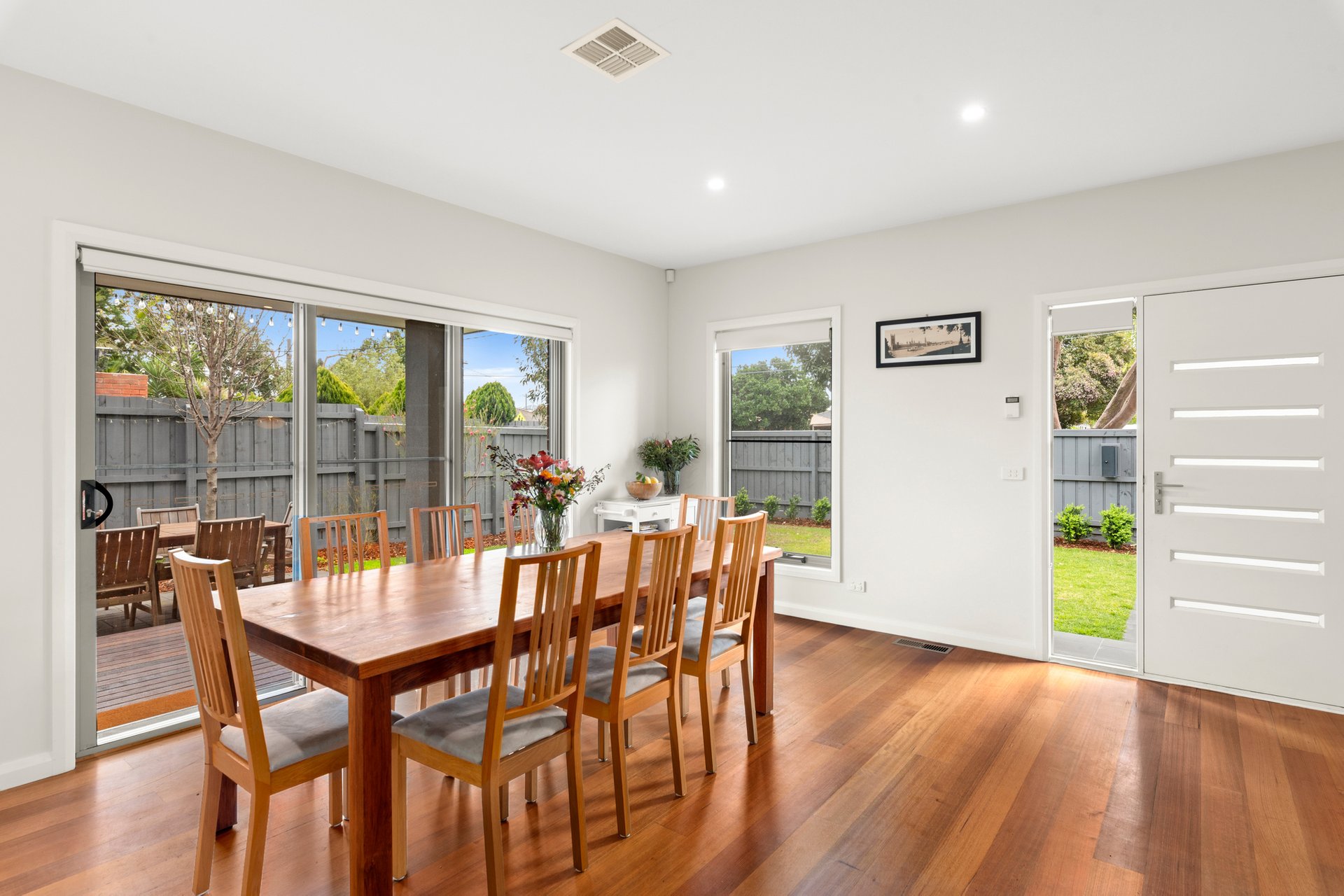 1/54 White Street, Mordialloc image 3