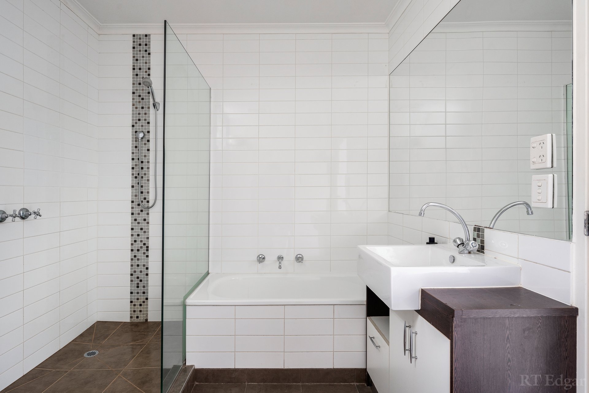 Property Gallery Thumbnail 10