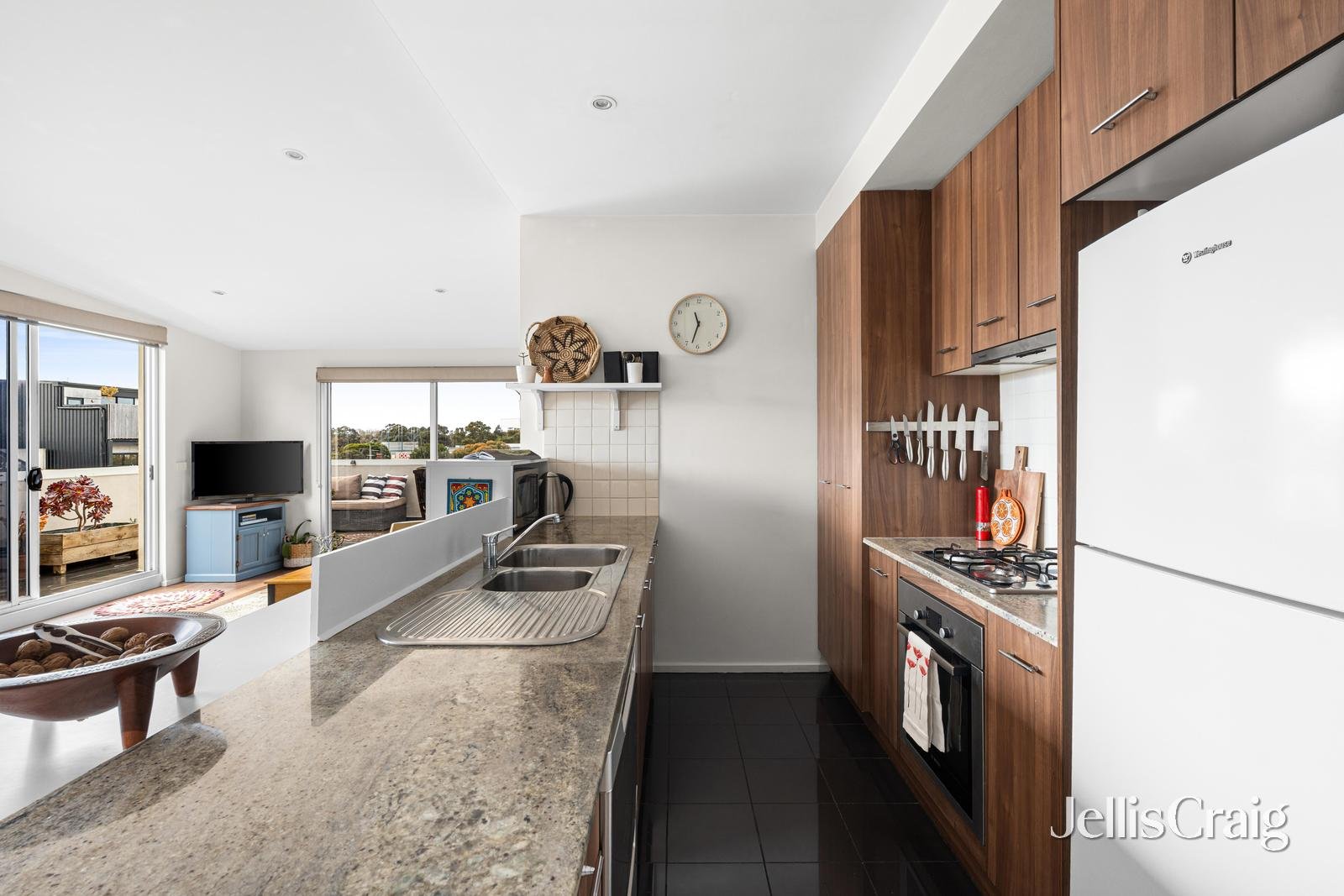 15/414-416 High Street, Northcote image 4