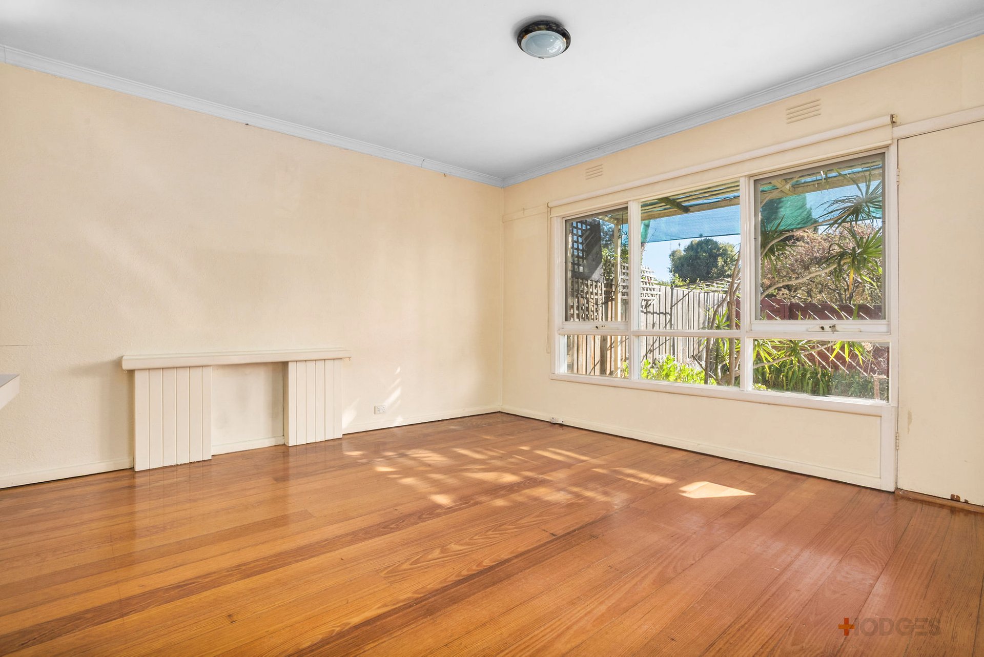 15 / 42 Barkly Street Mordialloc
