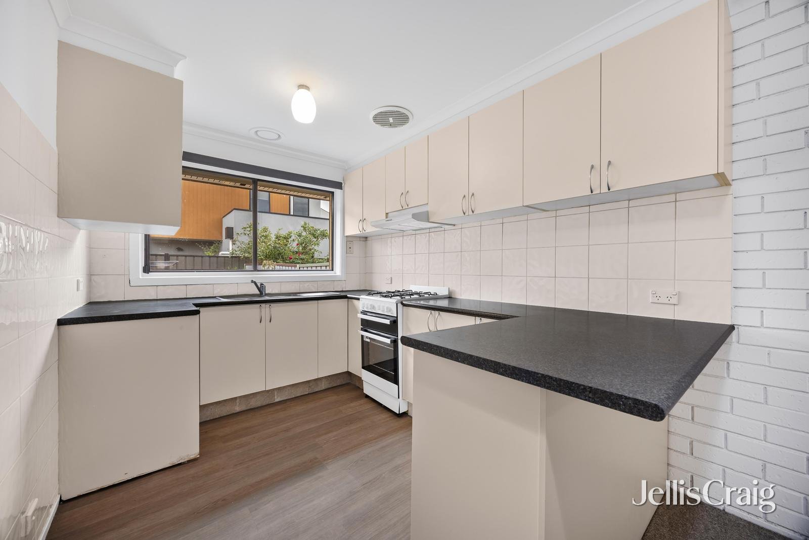 15/421 High Street, Lalor image 3