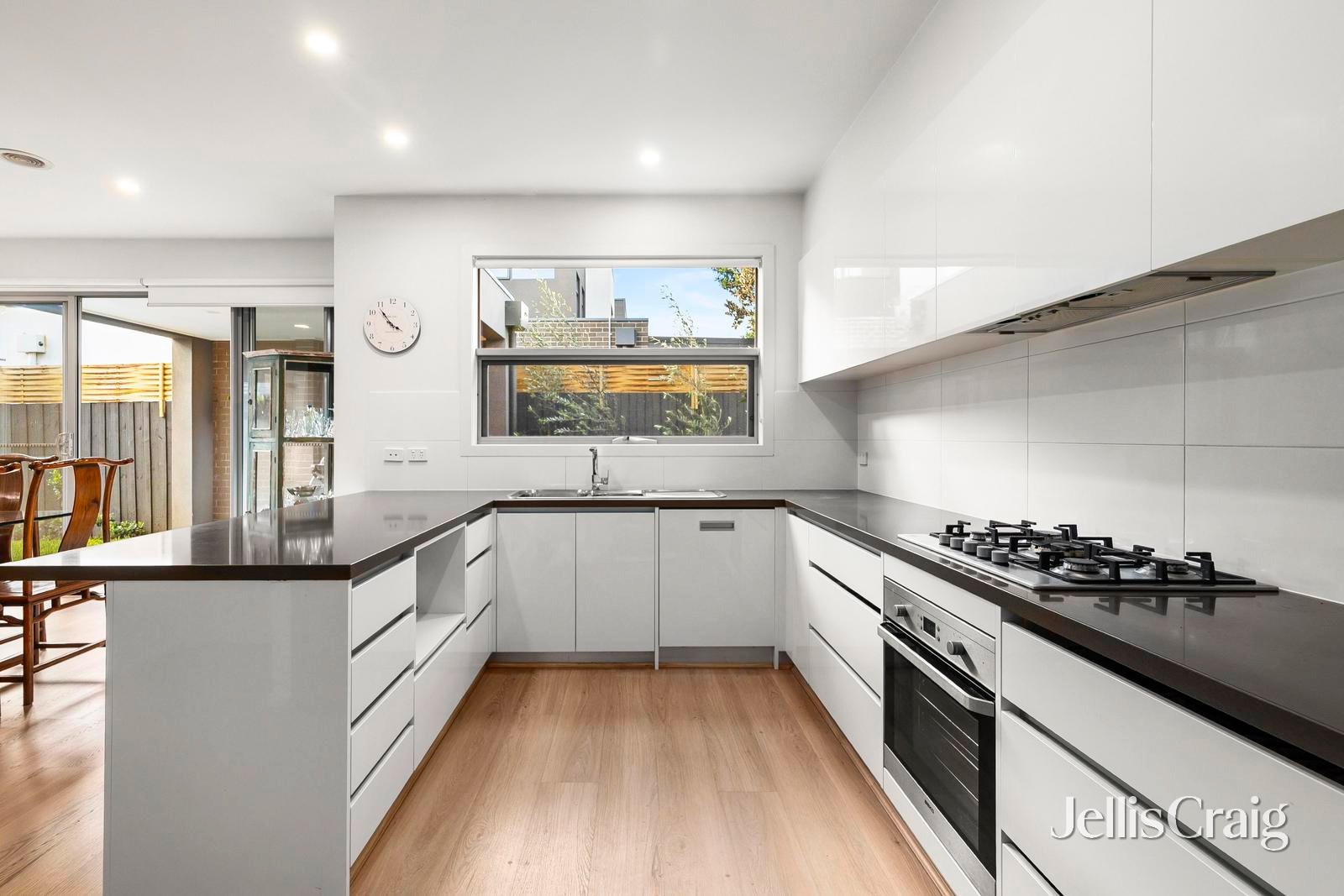 15/47 Green Island Avenue, Mount&nbsp;Martha image 4