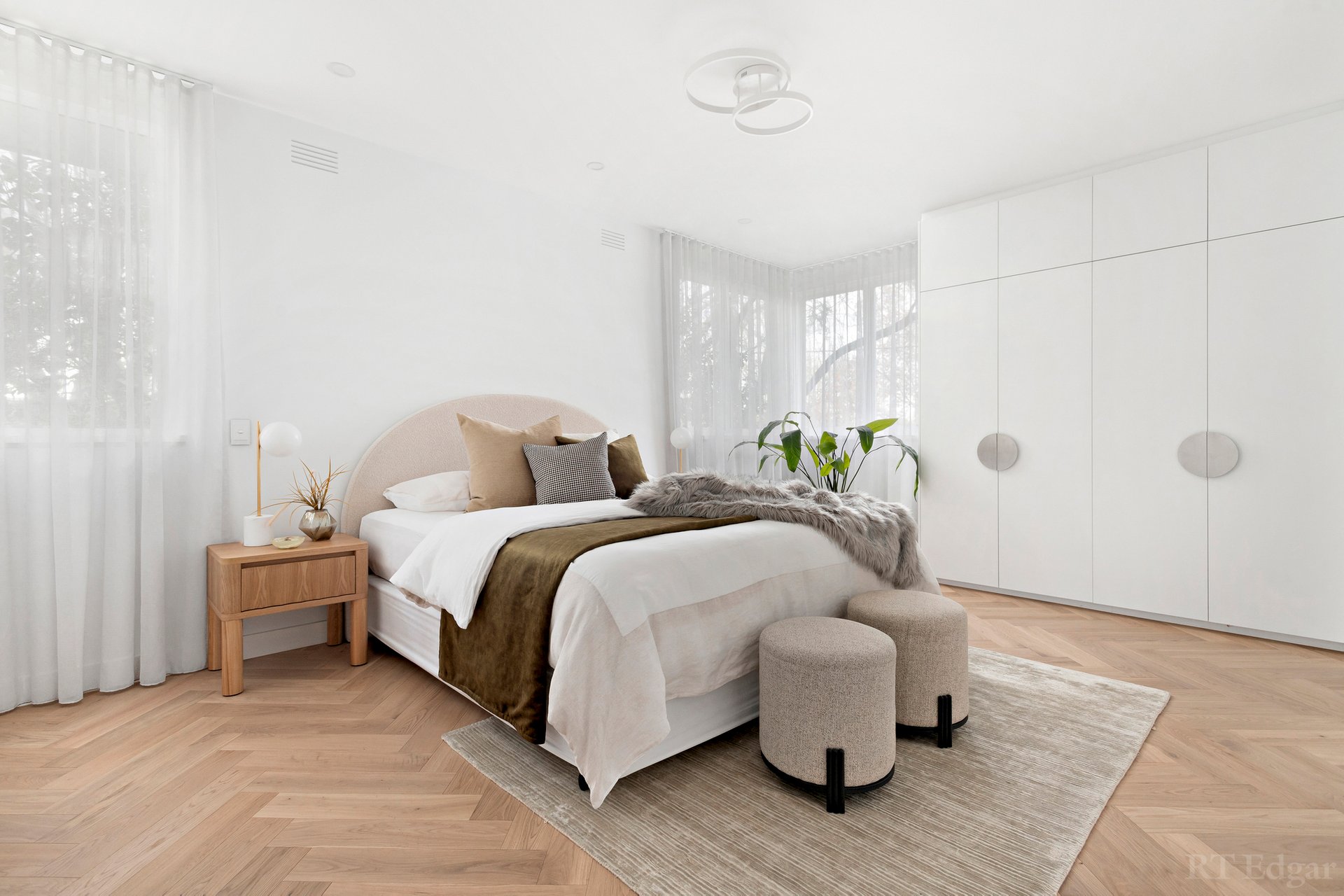 Property Gallery Thumbnail 6