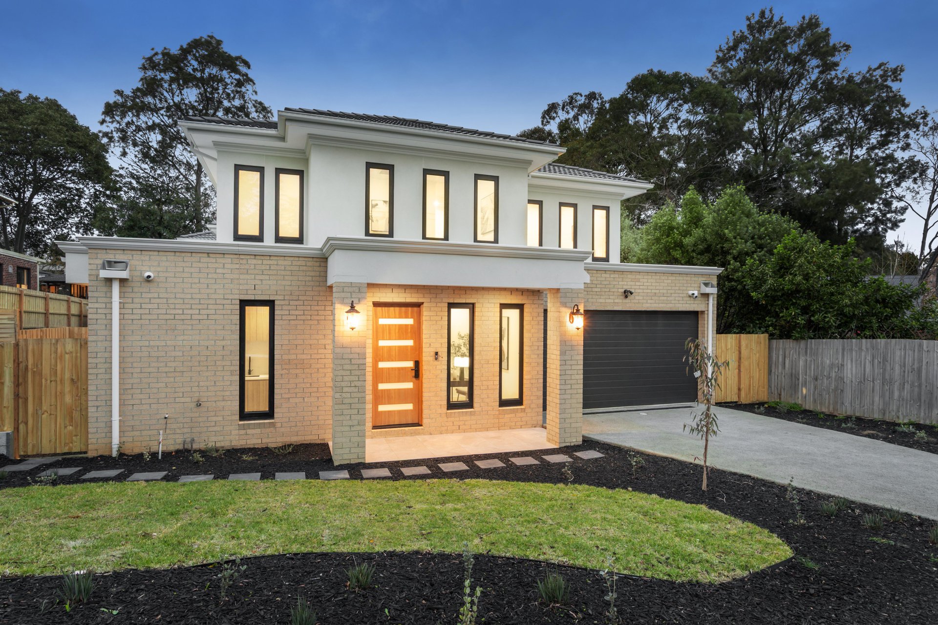 1/55 Amber Grove, Mount Waverley image 1