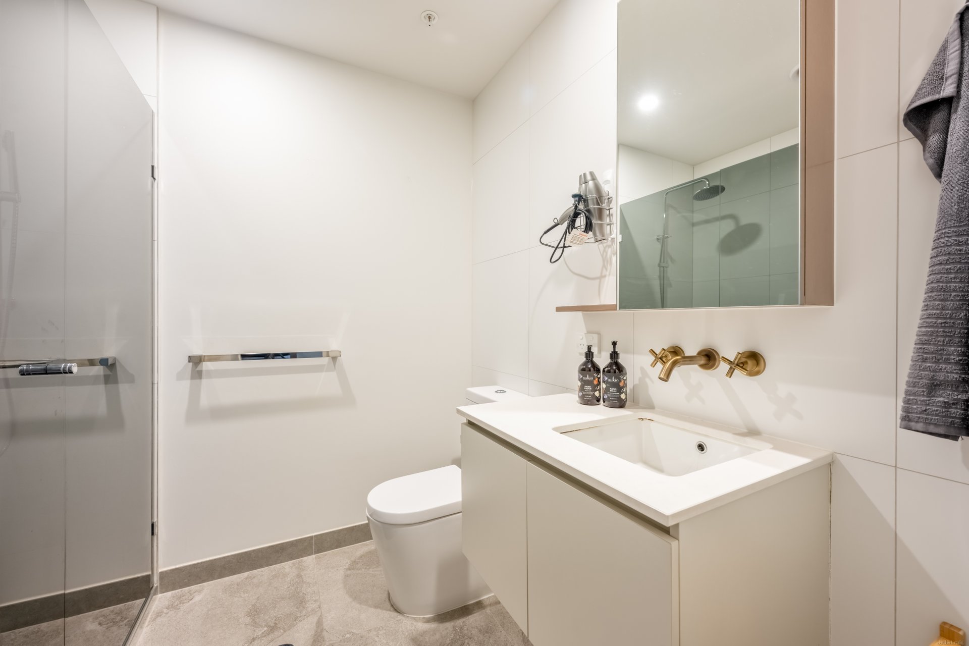 15/5 Beavers Road, Northcote image 4