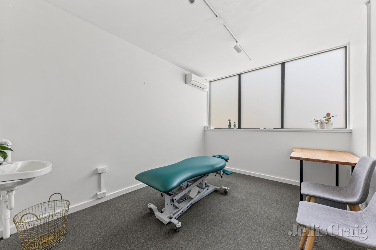 155 Bell Street, Ivanhoe image 4