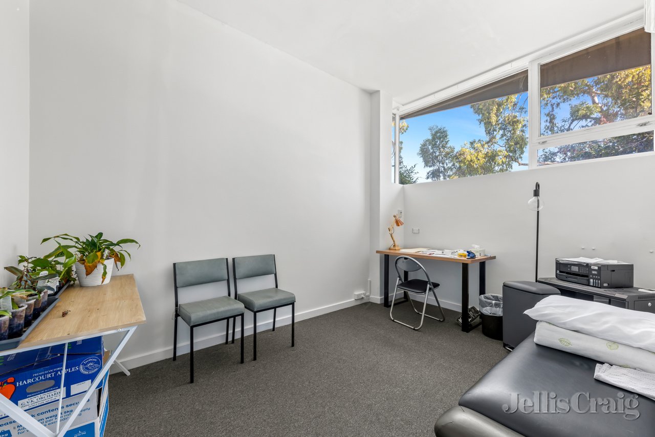 155 Bell Street, Ivanhoe image 5