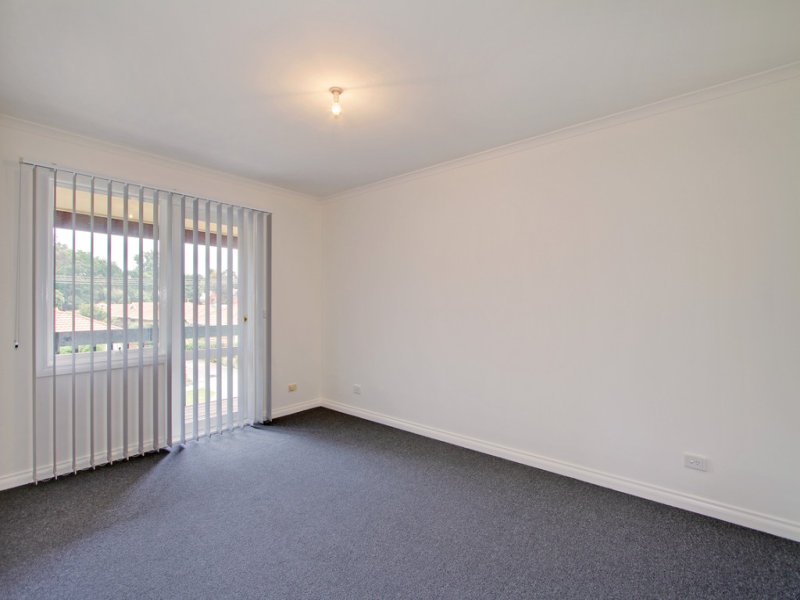 15/5 Devenish Avenue, Montrose image 4